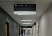 필수의료 중점 지원 위한 보상체계 개편 논의 본격화 white and black hospital bed